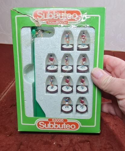 Subbuteo team 630 aston villa - subbuteo,