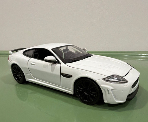 Bburago jaguar xkr s - bburago, 1:24