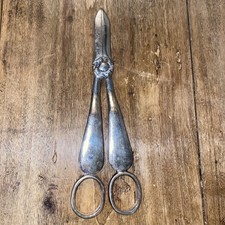 Mappin & Webb Grape scissors