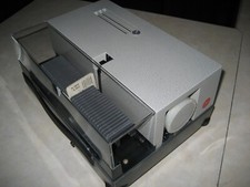 LEITZ PRADOVIT COLOR 90MM F2.5 COLORPLAN 35MM SLIDE PROJECTOR