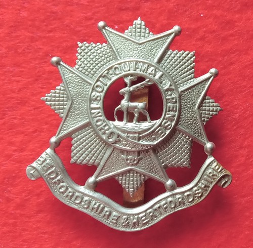 Cap badge bedfordshire - -, &