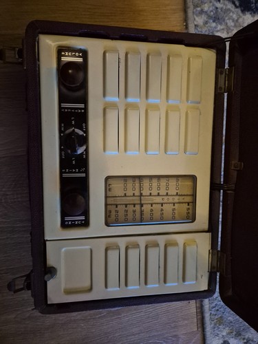 Vintage vidor portable valve - portable,