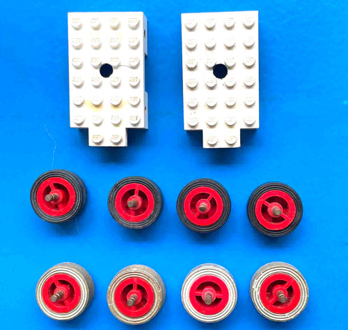 Lego vintage train - x2, bases