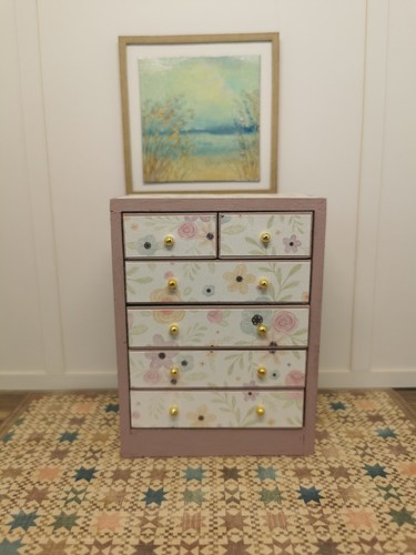Dolls house chest drawers - of,