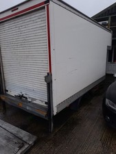 luton box body with tailift