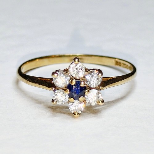 9ct gold sapphire cluster ring
