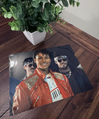 Jaafar jackson signed 8x10 - jackson,