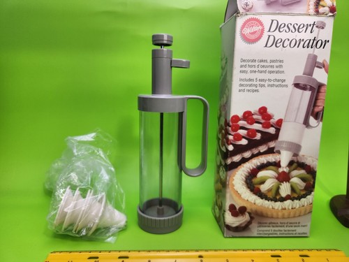Wilton dessert decorator tool - dessert,