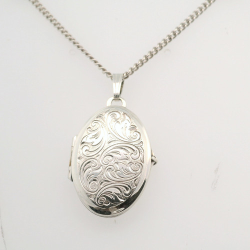 Vintage sterling silver - silver, locket