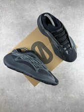 Adidas Yeezy Boost 700 V3 |