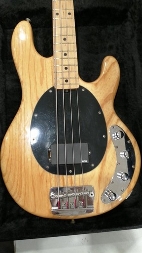 Sterling musicman ray34 - by,