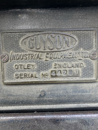 Guyson shot blasting cabinet - blasting,