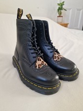 Dr Martens Bentley II heart