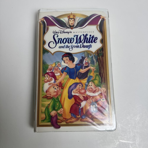 Walt disney masterpiece snow - disney's,