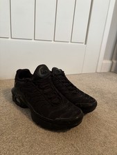 Nike Air Max Plus TN (Tuned 1) sneakers "Triple Black" colorway UK 5