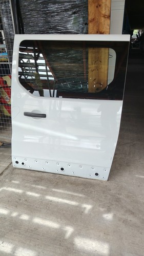 Vauxhall vivaro renault trafic - vauxhall,