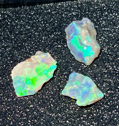 Black opal chips lightning - black,