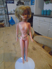 vintage Tressy doll growing