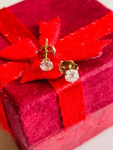 Unisex 9ct gold cubic zirconia