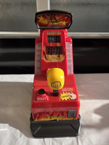 Tabletop arcade game punch - arcade,