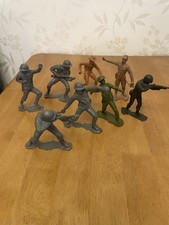 Vintage Louis Marx Plastic Toy Soldiers 6 Inch