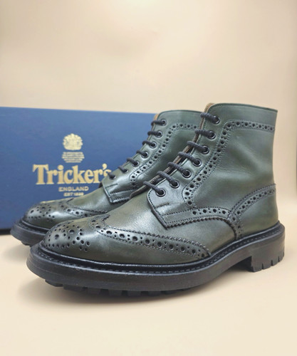 Rrp 585 tricker stow boots - rrp,