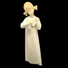 Lladro girl guitar - lladro, w/guitar