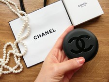 CHANEL Beauté Black