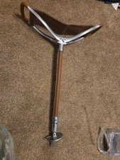 BROWN LEATHER ADJUSTABLE SHOOTING STICK/SEAT HARDLY USED
