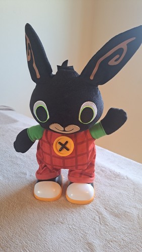 Bing bunny walking talking - bing,