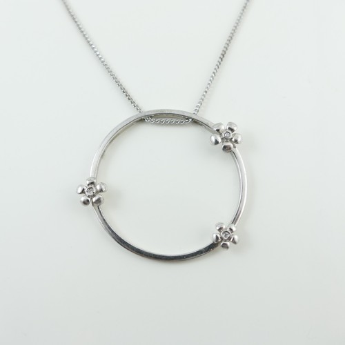 Hot diamonds circular - hot,