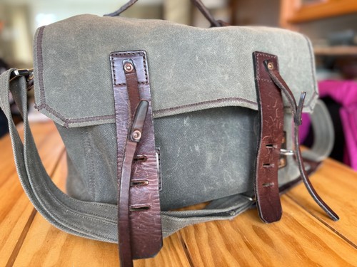 Rare saddleback leather large - rare!,