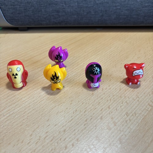Gogo crazy bones - bones, x