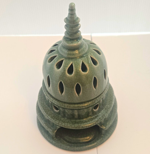 Green crackle glaze ceramic - green,