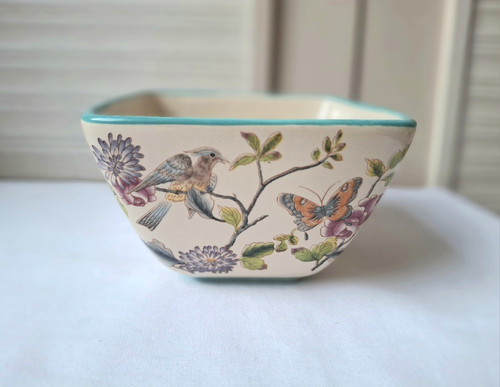 Vintage retro square flower