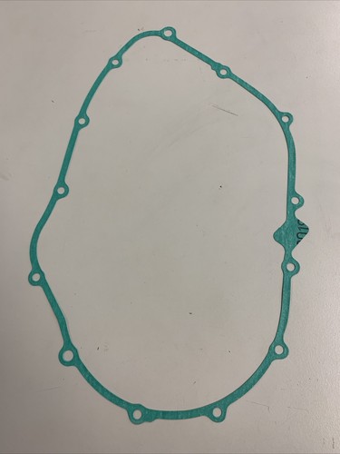 Clutch seal clutch cover