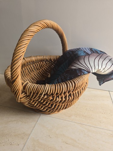 Vintage round wicker - vintage,