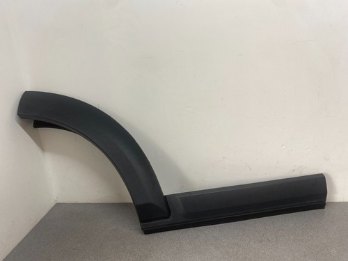 Discovery door wheel arch - 3,