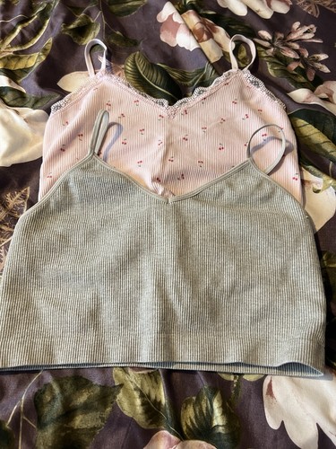 Women clothing bundle size - women’s,