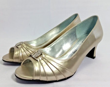 Women Lexus mid-heel peep toe