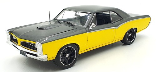 Acme scale diecast - 1/18,
