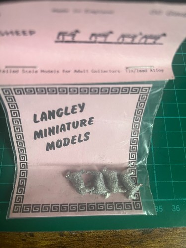 Langley models 4 standing - models,