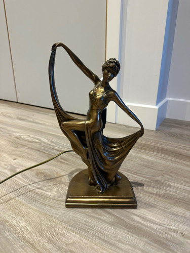 Art deco bronze lady figurine - deco,