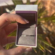 9ct diamond ring - 9ct, wg