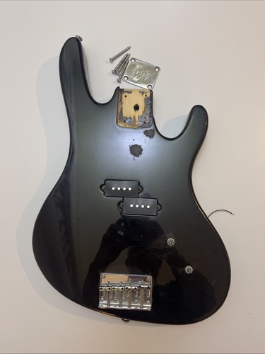 Washburn 100 bass guitar - xb-100/bk,