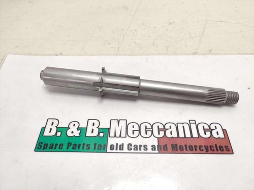 Shaft for use - use, motorcycle
