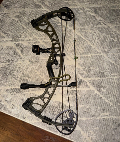 Hoyt torrex includes qad - hoyt,