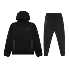 Nike Men's Tech Fleece