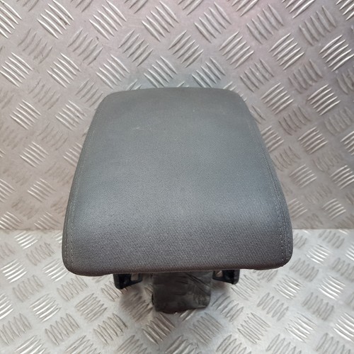 2012 audi avant arm rest - b8,