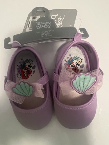 Nwt disney store - nwt,